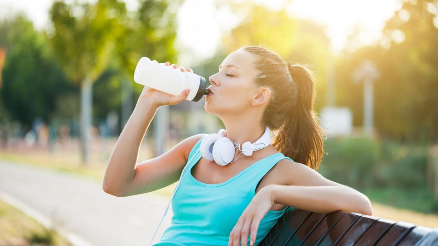 Những lưu ý quan trọng khi uống nước đối với sức khỏe con người
