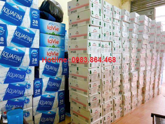 Kho nước sạch Aquafina, Lavie, Miru, Evian Cầu Giấy